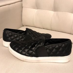 Ecentrcq Black Steve Madden Shoes